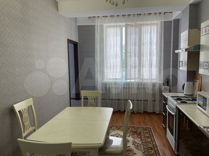 2-к. квартира, 72 м², 2/7 эт.