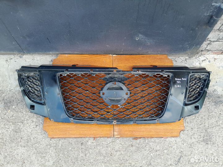 Решетка радиатора Nissan Patrol Y62