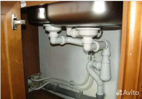 Сантехник. Услуги сантехника. Ремонт сантехники