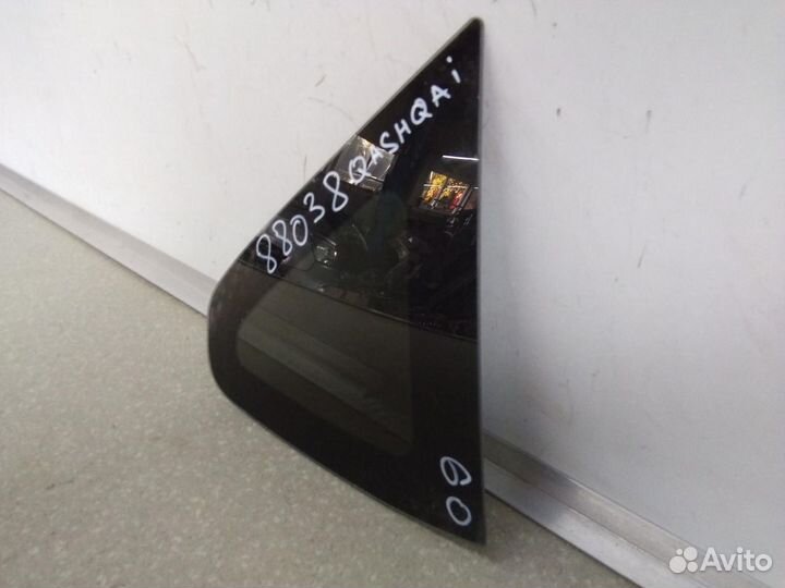 Стекло кузовное глухое правое Nissan Qashqai (J10)