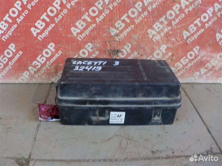 Блок предохранителеей Chevrolet Lacetti 2008