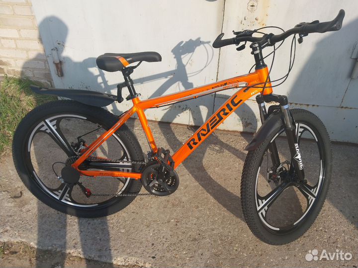 Велосипед на литых дисках