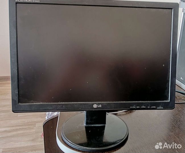Монитор LG Flatron w1942s