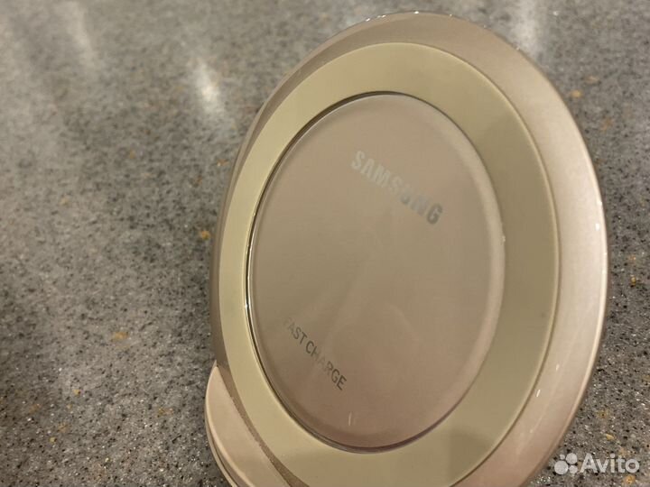 Беспроводная зарядка samsung fast charge