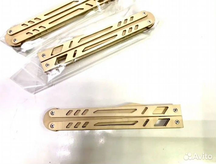 Деревянный нож бабочка