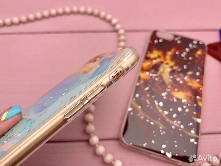 Чезол на iPhone с принтом и блестками