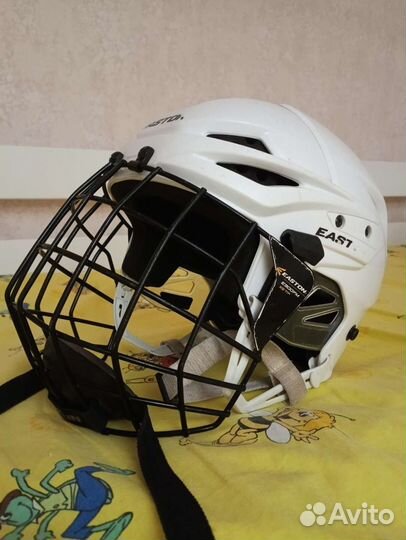 Шлем хоккейный easton e300