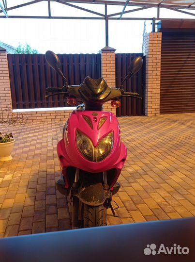 Скутер омакс 125