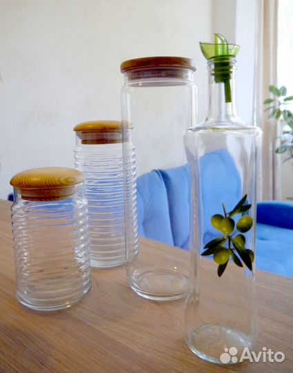 Кувшин из цветного стекла, банки б/у. Чайник новый