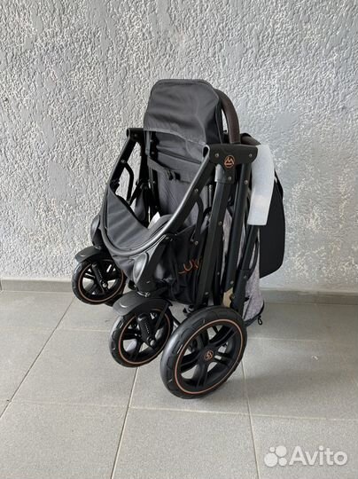 Прогулочная коляска Luxmom 609 коричневый