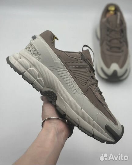 Кроссовки Nike Vomero 5 roam