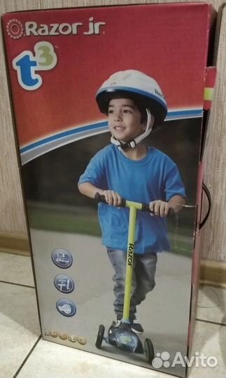 Кикборд Razor Jr. t3 (Лёгкий Детский Самокат)