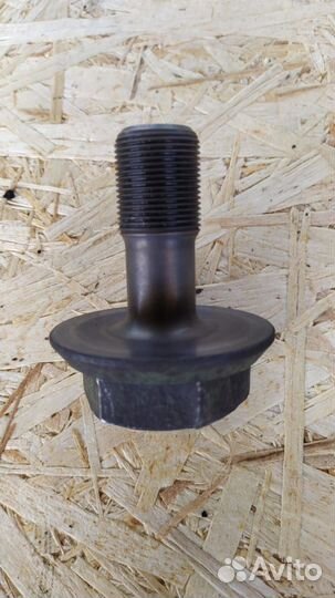 Болт каленвала мерседес ом 366 ом 364