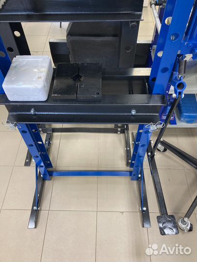 Пресс напольный 20 тонн