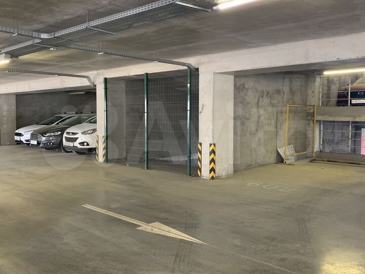 Машиноместо, 15 м²