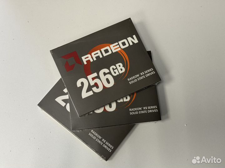 Новый SSD 256gb Radeon r5