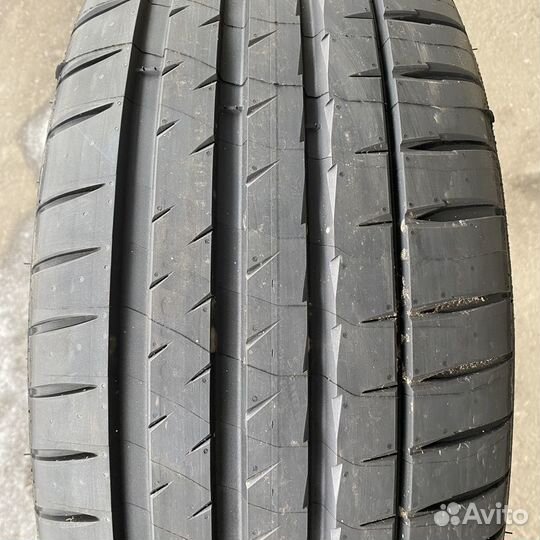 Michelin Pilot Sport 4 S 245/45 R20 103