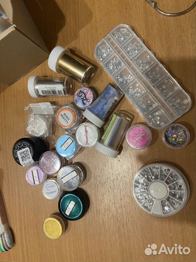 Гель-лаки, втирки для маниюкюра