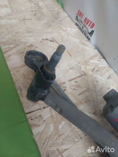 Трапеция дворников opel Astra H GTC