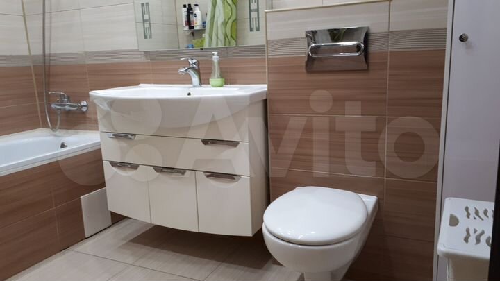 3-к. квартира, 99 м², 9/10 эт.