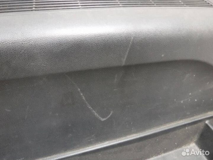 Обшивка заднего левого крыла