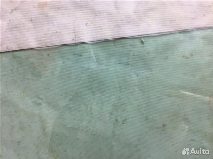 Стекло двери задней левой Volkswagen Golf Iv/Bora