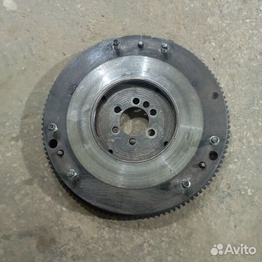 Маховик МКПП Москвич 2141 хетчбек