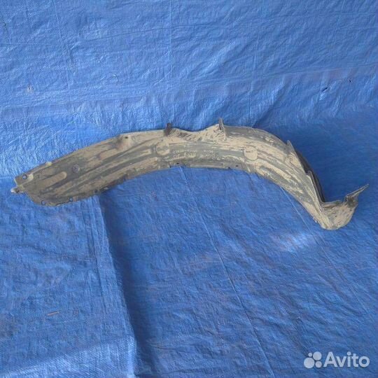 Подкрылок передний левый toyota RAV4 ACA20