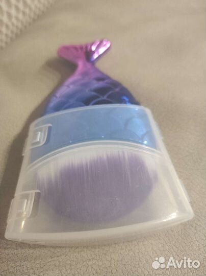 Кисть для макияжа