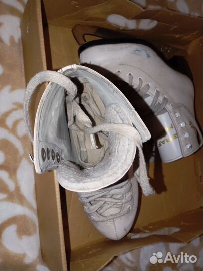 Коньки фигурные 35 размер