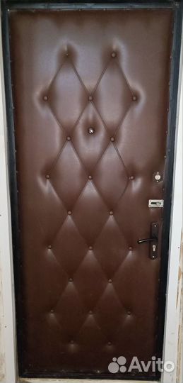 Дверь входная металлическая бу
