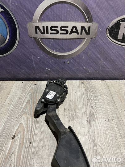 Педаль газа Nissan teana J31