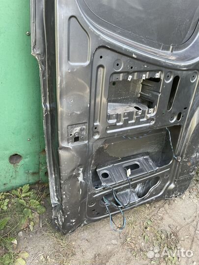 Дверь правая mercedes sprunter 906