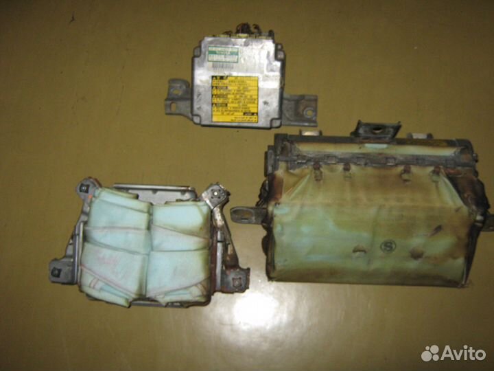 Подушки безопасн. водителя,пассаж.,б/у, исправные