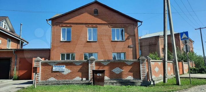 Дом 284 м² на участке 10 сот.