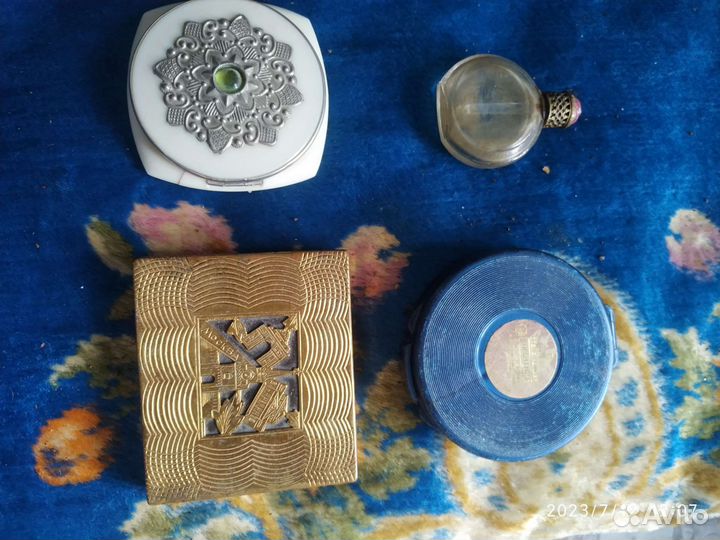 Пудреница СССР