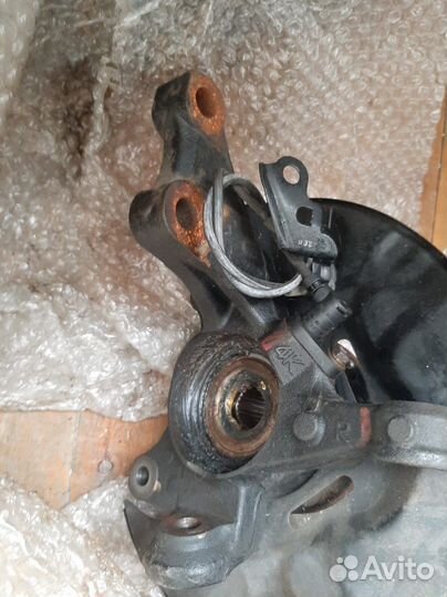 Ступицы передние Toyota Caldina AZT246W 2007