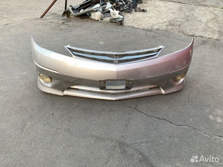 Бампер перед. Toyota Estima