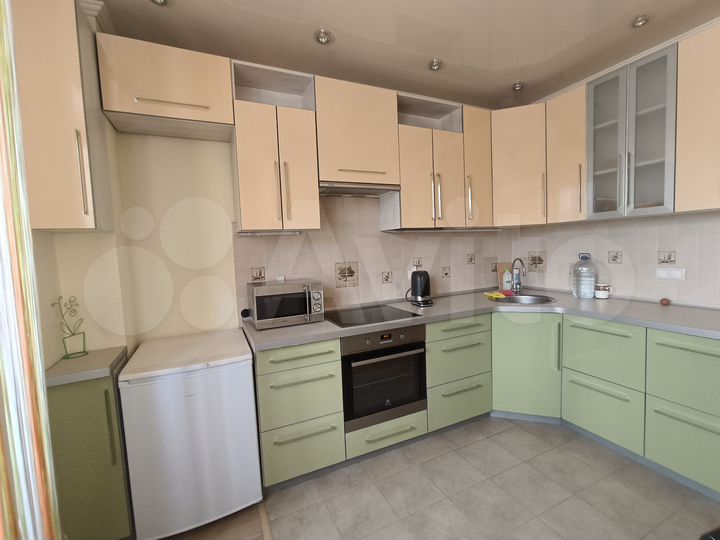 2-к. квартира, 66,5 м², 3/12 эт.