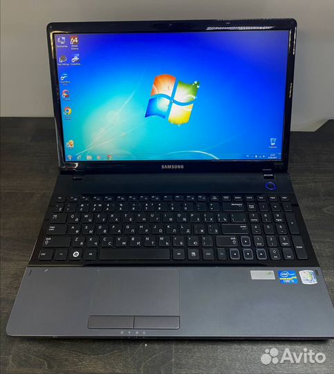 Ноутбук Samsung NP300E5A