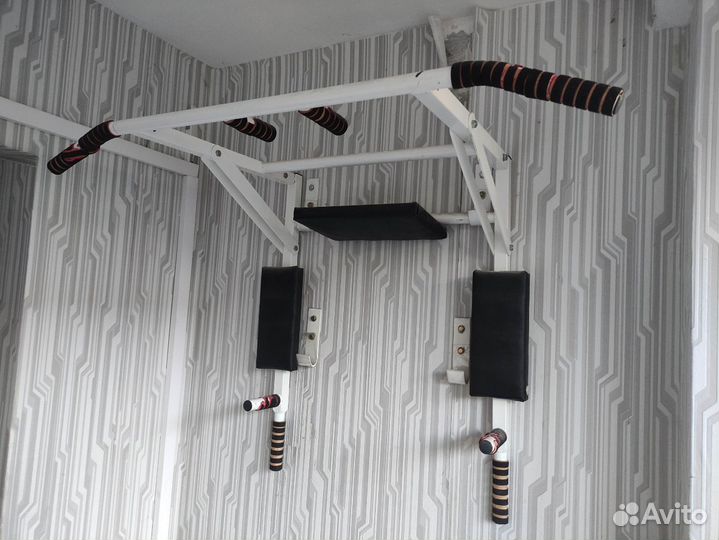 Турник настенный 3 в 1 бу