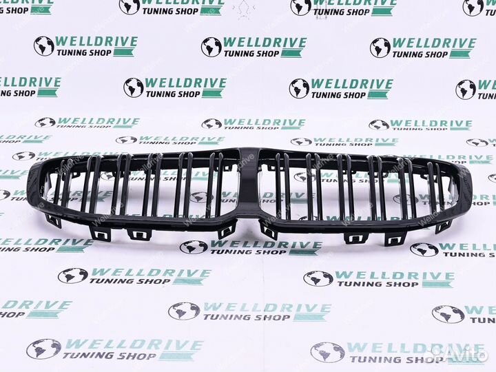 Решетки радиатора BMW 1 F40 M стиль черный глянец
