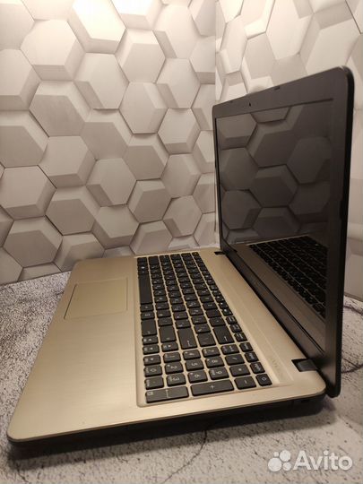 Мощный Asus GeForce 920M/SSD/8Гб Озу/intel i5