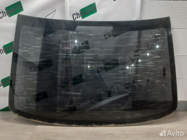 Заднее стекло для Volkswagen Passat B6 в плёнке