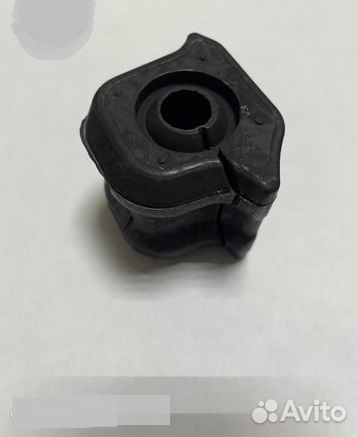 Втулка стабилизатора Corolla Е180 (13-18) правая