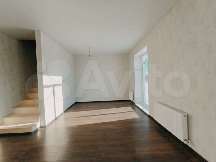 Таунхаус 124 м² на участке 2 сот.