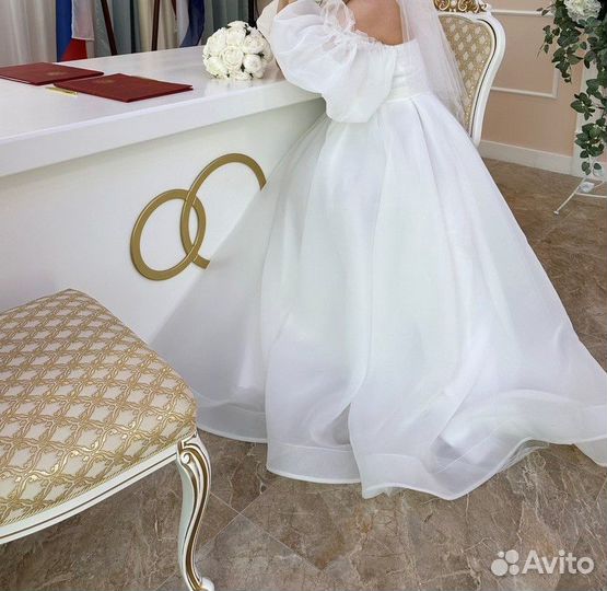 Свадебное платье