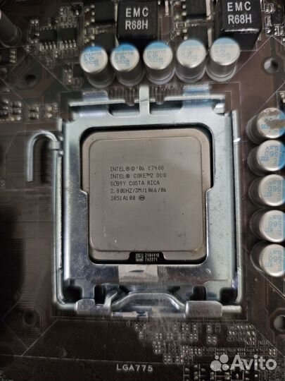 Материнская плата с процессором, памятью, картой