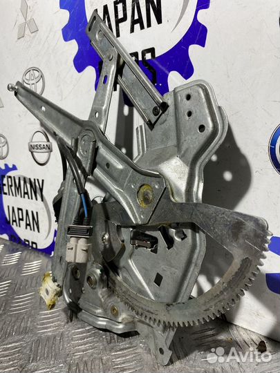 Стеклоподъемник задний правый BMW E34