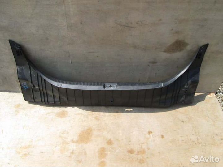 Накладка замка багажника Toyota Camry ACV45 2AZ-FE